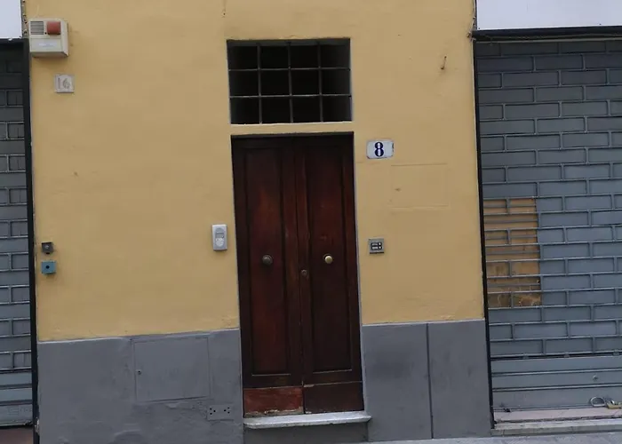 Unyca - Charming San Lorenzo Apartment Florence